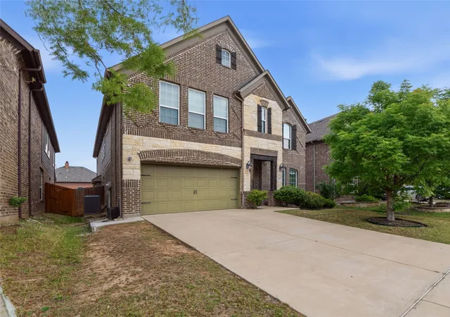 Photo 3 of Sale Pending at 2461 Kingsgate Dr, Little Elm, TX 75068 | MLS# 21240857 | Listing updated on 2026-07-22