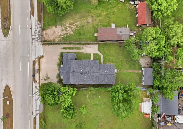 Photo 3 of Single family home for sale at 2519 Chalk Hill Rd, Dallas, TX 75212 | MLS# 21240799 | Listing updated on 2026-08-17