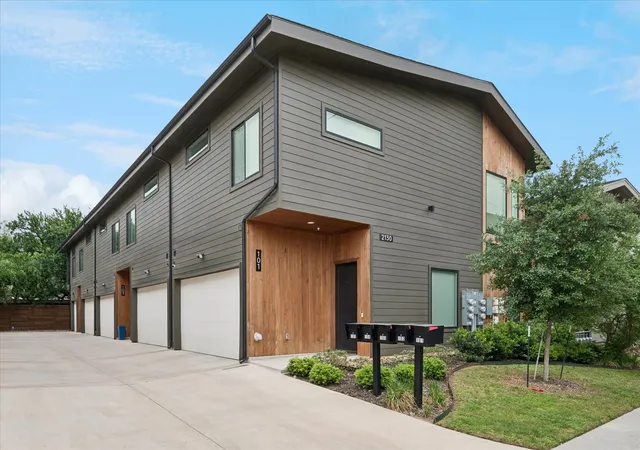 1st image of 2130 Lovedale Ave #102, Dallas, TX 75235 | MLS# 21217113