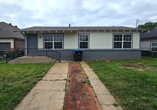 Photo 1 of Single family home for sale at 5010 Sunshine Dr, Fort Worth, TX 76105 | MLS# 21240174 | Listing updated on 2026-08-18