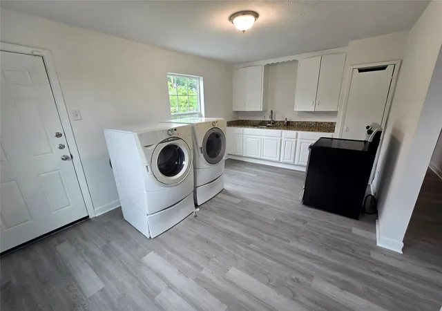 Photo 3 of Single family home for sale at 5010 Sunshine Dr, Fort Worth, TX 76105 | MLS# 21240174 | Listing updated on 2026-08-18