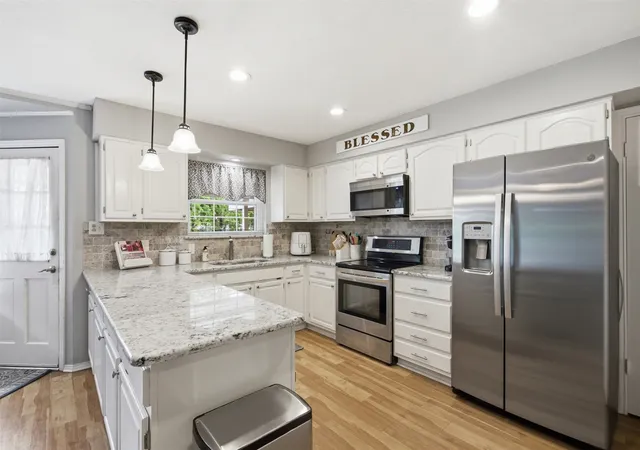 Photo 2 of Condo for sale at 5852 Marina Dr #21, Garland, TX 75043 | MLS# 21241582 | Listing updated on 2026-09-28