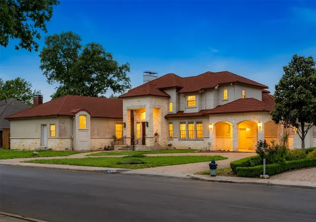 Photo 1 of Single family home for sale at 1513 Canyon Oaks Dr, Irving, TX 75061 | MLS# 21241697 | Listing updated on 2026-08-29