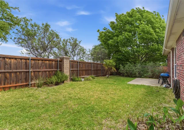 Homes for sale in Lake Dallas, TX | 509 Grayson Ln, Lake Dallas, TX 75065 | MLS# 21241869