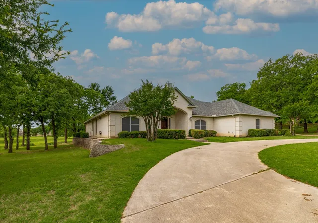 Photo 3 of Single family home for sale at 603 Runaway Bay Dr, Runaway Bay, TX 76426 | MLS# 21241732 | Listing updated on 2026-07-25