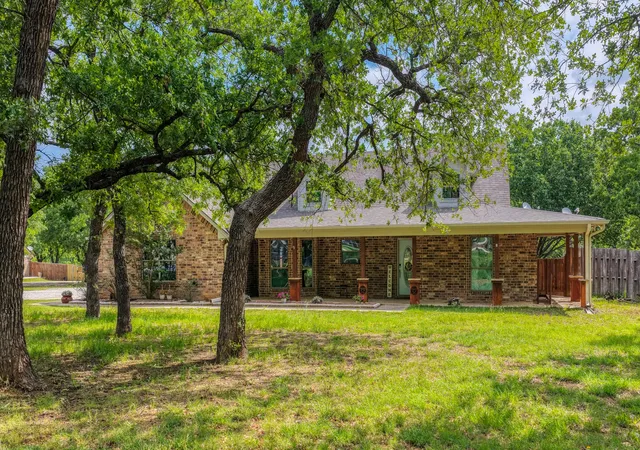 Homes for sale in Paradise, TX | 115 Deerfield Rd, Paradise, TX 76073 | MLS# 21241960