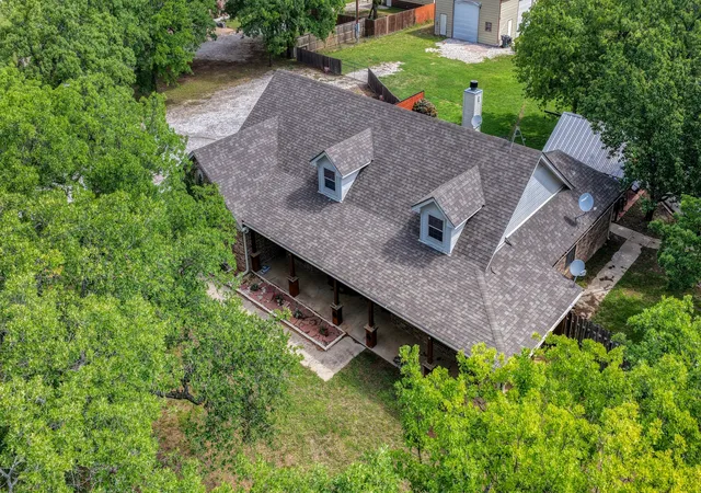 Homes for sale in Paradise, TX | 115 Deerfield Rd, Paradise, TX 76073 | MLS# 21241960