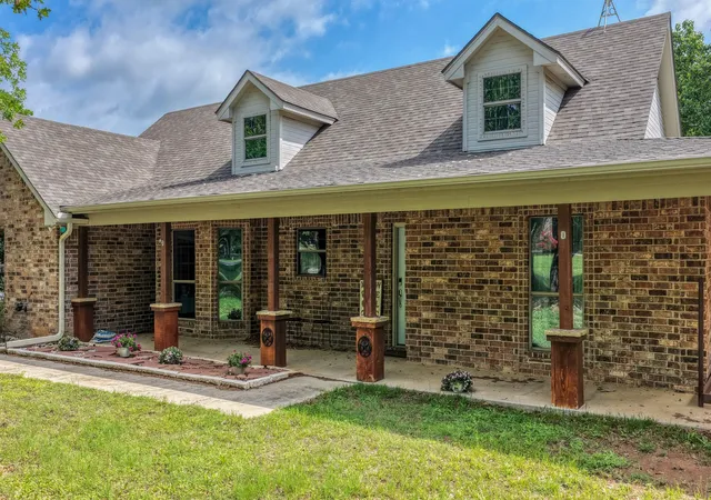 Homes for sale in Paradise, TX | 115 Deerfield Rd, Paradise, TX 76073 | MLS# 21241960