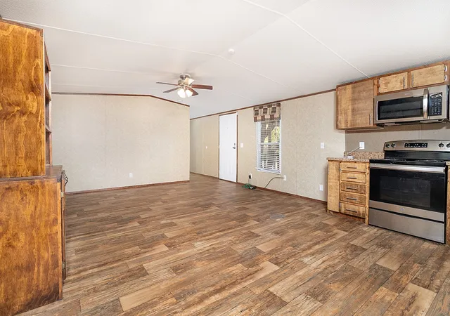 Homes for sale in Brady, TX | 124 Lohn St, Brady, TX 76825 | MLS# 21231345