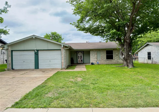 Photo 1 of Single family home for sale at 1519 Clearbrook St, Lancaster, TX 75134 | MLS# 21238337 | Listing updated on 2026-08-31