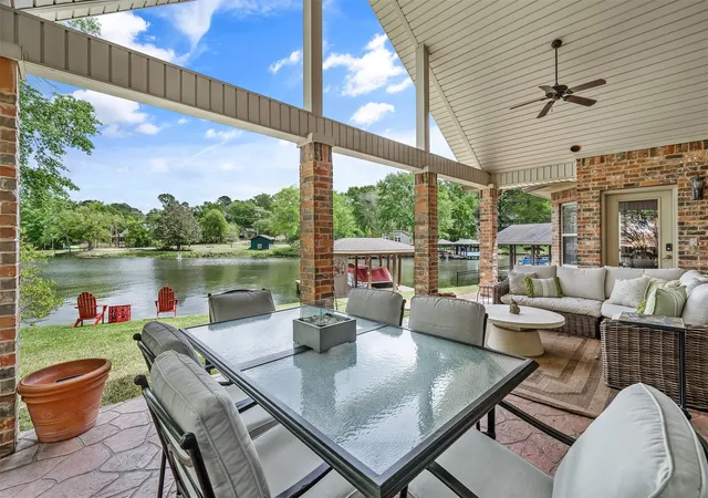 Homes for sale in Hideaway, TX | 1249 Hideaway Ln West, Hideaway, TX 75771 | MLS# 21241909