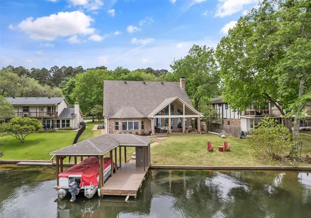 Homes for sale in Hideaway, TX | 1249 Hideaway Ln West, Hideaway, TX 75771 | MLS# 21241909
