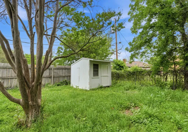 Homes for sale in Stephenville, TX | 209 Moonlight Trl, Stephenville, TX 76401 | MLS# 21241635