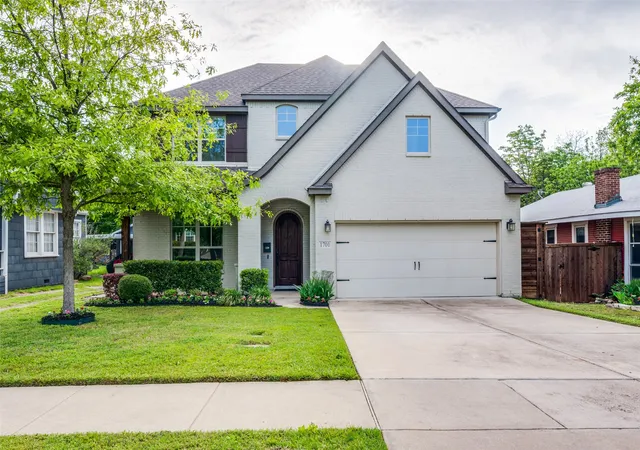 Photo 2 of Sale Pending at 1701 Belle Pl, Fort Worth, TX 76107 | MLS# 21240747 | Listing updated on 2026-07-19