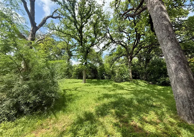 Photo 1 of Single family home for sale at 5408 Sam Calloway Rd, River Oaks, TX 76114 | MLS# 21242070 | Listing updated on 2026-08-28