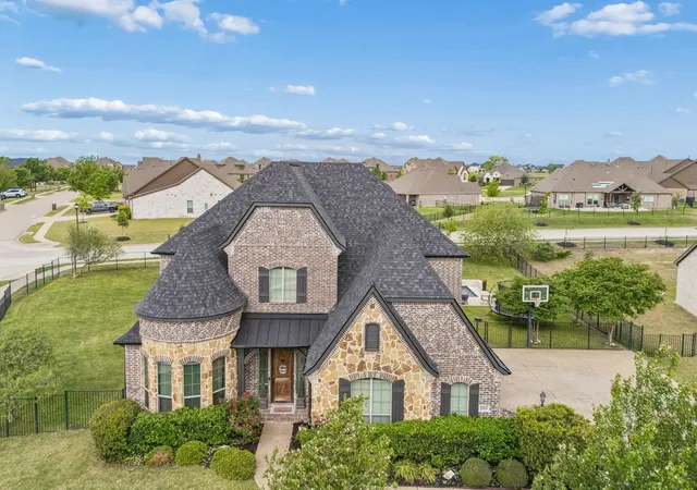 Homes for sale in Gunter, TX | 1513 Bearpath Wy, Gunter, TX 75058 | MLS# 21224060