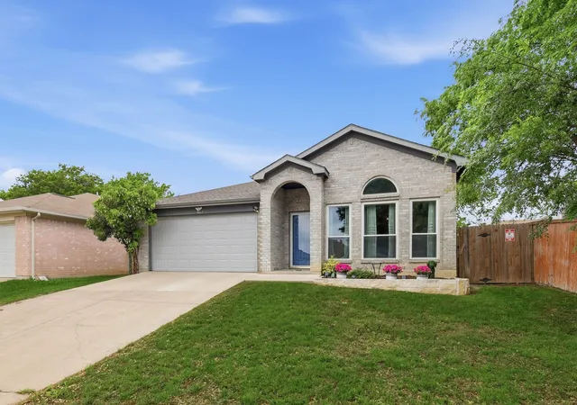 2nd image of 4217 Broken Arrow Rd, Fort Worth, TX 76137 | MLS# 21240899