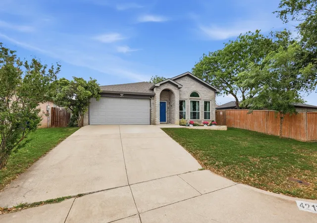 3rd image of 4217 Broken Arrow Rd, Fort Worth, TX 76137 | MLS# 21240899