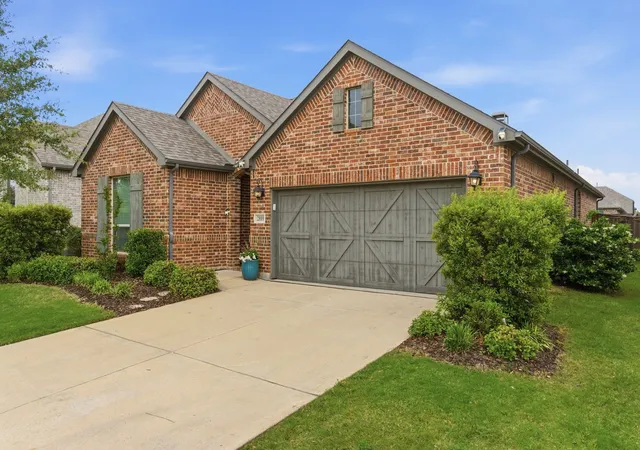 Homes for sale in Little Elm, TX | 2809 Comal Dr, Little Elm, TX 75068 | MLS# 21242348