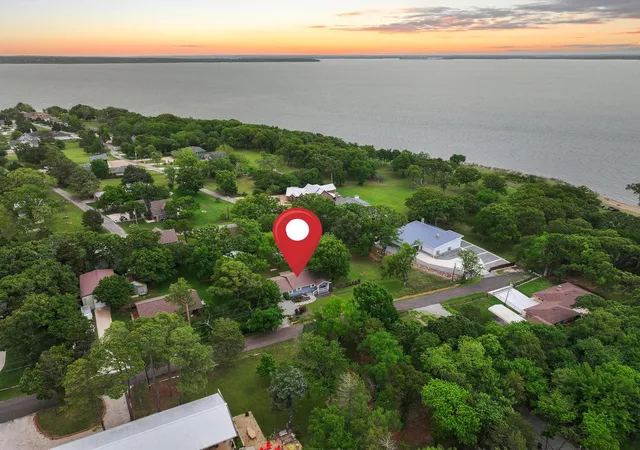 Homes for sale in Pottsboro, TX | 109 Arkansas St, Pottsboro, TX 75076 | MLS# 21242429