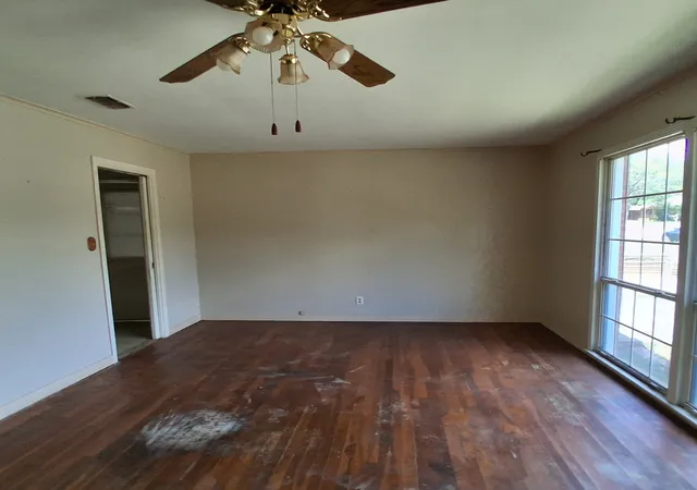 Homes for sale in Gilmer, TX | 910 Success St, Gilmer, TX 75644 | MLS# 21238744