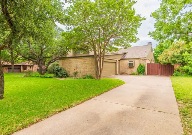 Photo 3 of Sale Pending at 2405 Springpark Wy, Richardson, TX 75082 | MLS# 21232090 | Listing updated on 2026-07-14