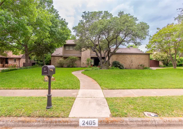 Photo 3 of Sale Pending at 2405 Springpark Wy, Richardson, TX 75082 | MLS# 21232090 | Listing updated on 2026-07-14
