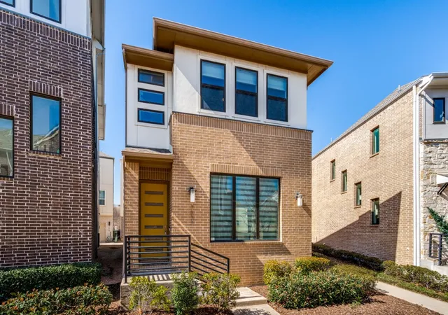 1st image of 7832 Verona Pl, Dallas, TX 75231 | MLS# 21236605