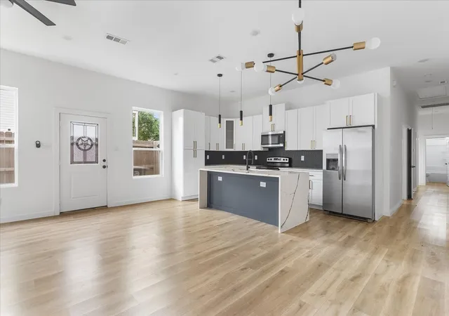 Photo 2 of Single family home for sale at 5223 Colonial Ave, Dallas, TX 75215 | MLS# 21242540 | Listing updated on 2026-07-06