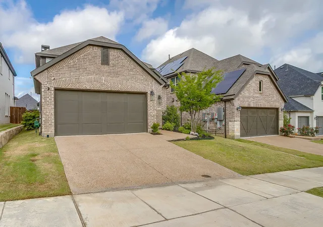 Photo 2 of Single family home for sale at 4817 Iron Club Ln, Carrollton, TX 75010 | MLS# 21241953 | Listing updated on 2026-08-27