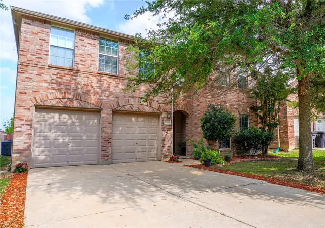 Homes for sale in Fort Worth, TX | 12509 Summerwood Dr, Fort Worth, TX 76028 | MLS# 21242661