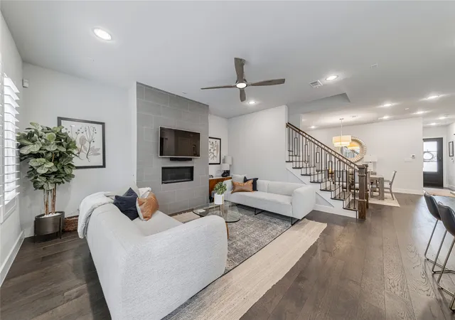 Photo 4 of Single family home for sale at 4107 Entrada Wy, Dallas, TX 75219 | MLS# 21232980 | Listing updated on 2026-07-15