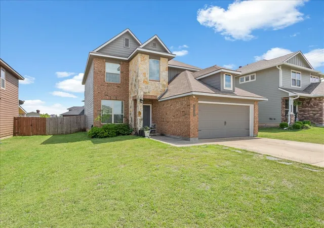 Photo 2 of Single family home for sale at 10205 Mickler Ln, Waco, TX 76708 | MLS# 21242759 | Listing updated on 2026-07-19