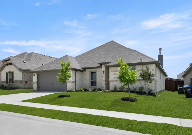 Photo 2 of Single family home for sale at 228 Shepards St, Godley, TX 76044 | MLS# 21242812 | Listing updated on 2026-09-17