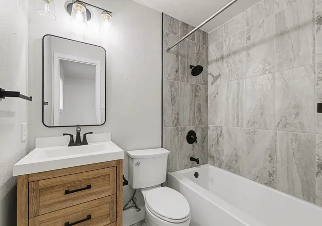 Photo 4 of Single family home for sale at 100 Pecan Cir, Trenton, TX 75490 | MLS# 21239409 | Listing updated on 2026-10-01