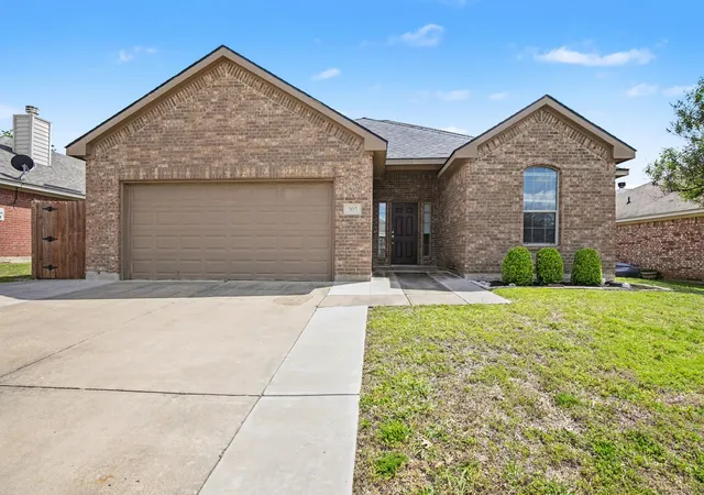 Homes for sale in Alvarado, TX | 303 Stonegate Blvd, Alvarado, TX 76009 | MLS# 21241328
