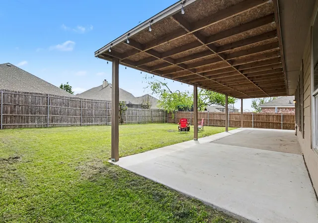 Homes for sale in Alvarado, TX | 303 Stonegate Blvd, Alvarado, TX 76009 | MLS# 21241328