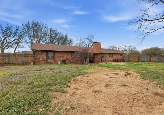 Homes for sale in Mt Pleasant, TX | 1045 County Road3210, Mt Pleasant, TX 75455 | MLS# 21242982