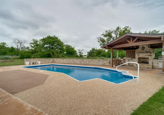 Photo 3 of Sale Pending at 710 Upper Denton Rd, Weatherford, TX 76085 | MLS# 21242538 | Listing updated on 2026-07-21