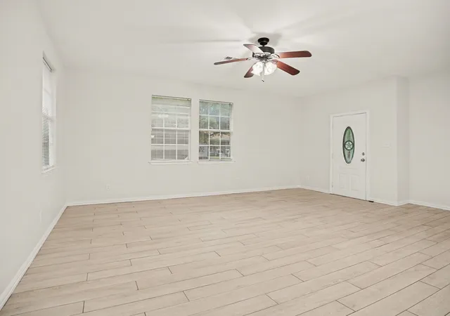Photo 3 of Single family home for sale at 2446 Catherine St, Dallas, TX 75211 | MLS# 21238788 | Listing updated on 2026-10-05