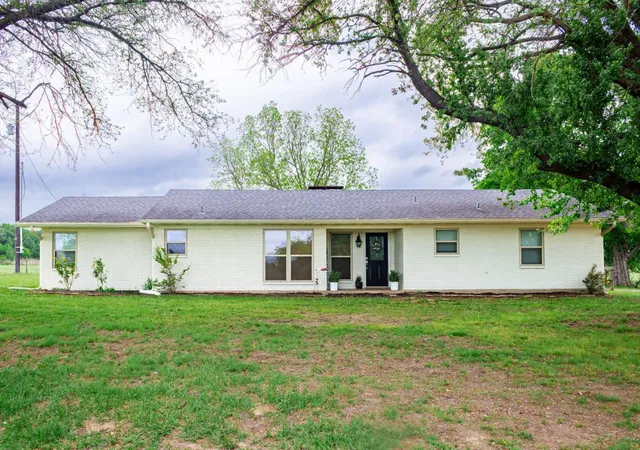 Photo 2 of Single family home for sale at 3999 County Road 2408, Winnsboro, TX 75494 | MLS# 21243063 | Listing updated on 2026-07-10