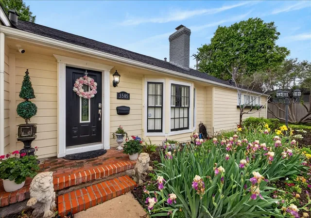 3rd image of 3505 White Settlement Rd, Fort Worth, TX 76107 | MLS# 21240358