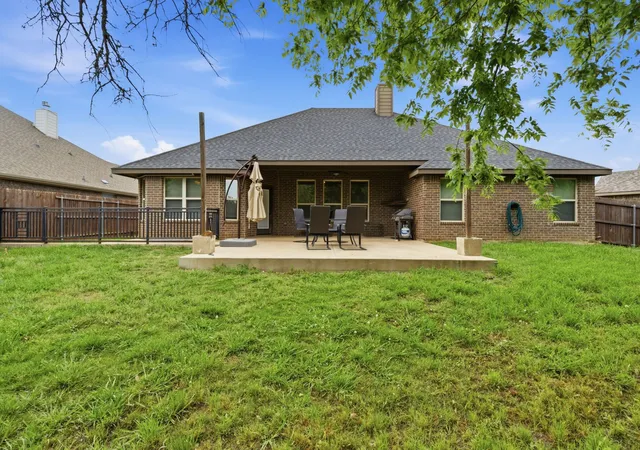 Homes for sale in Stephenville, TX | 940 Elk Ridge Dr, Stephenville, TX 76401 | MLS# 21241473