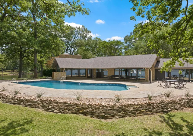 Homes for sale in Pittsburg, TX | 360 County Road 2136, Pittsburg, TX 75686 | MLS# 21242051
