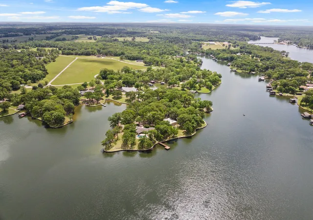 Homes for sale in Pittsburg, TX | 360 County Road 2136, Pittsburg, TX 75686 | MLS# 21242051