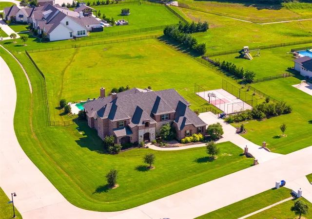 Photo 1 of Mansion for sale at 835 Bentwater Dr, Allen, TX 75002 | MLS# 21243160 | Listing updated on 2026-08-20