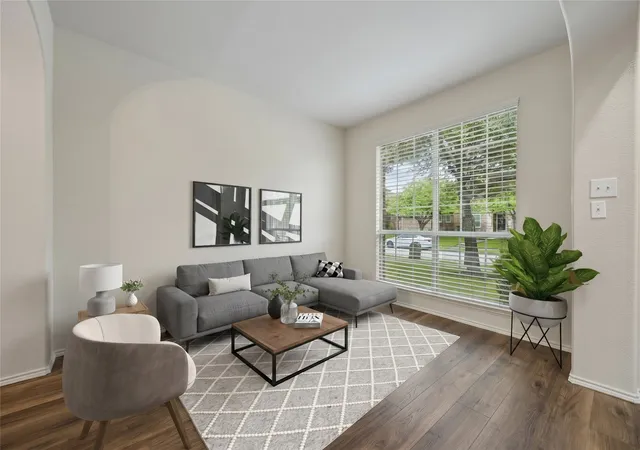 Photo 3 of Sale Pending at 13415 Mannheim Dr, Frisco, TX 75033 | MLS# 21237737 | Listing updated on 2026-07-13