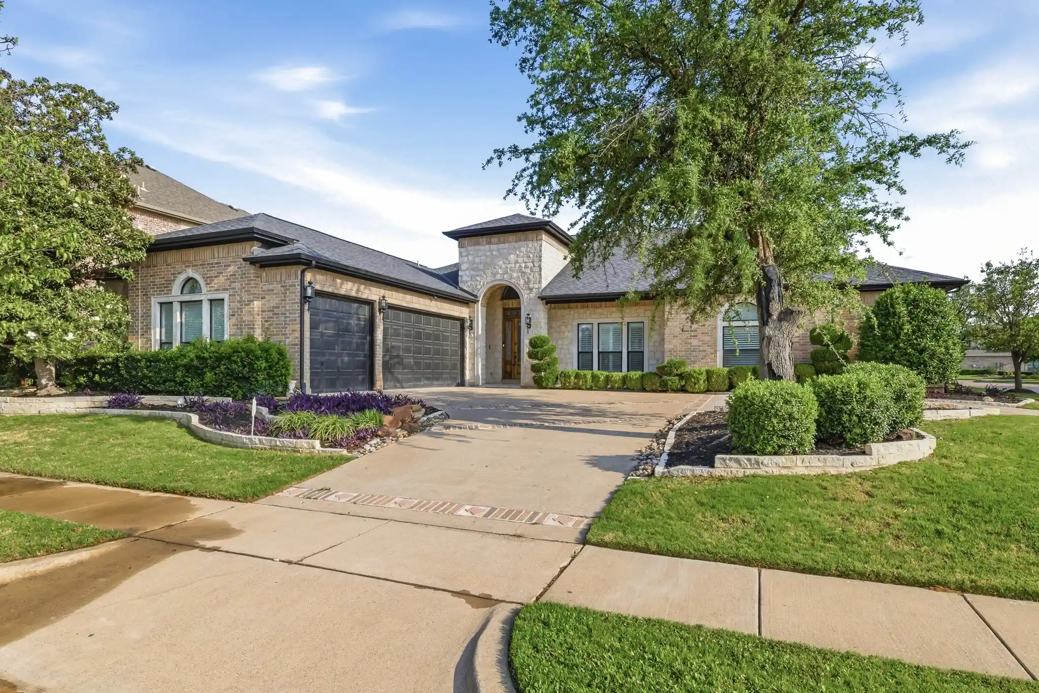 Photo 1 of Sale Pending at 1120 Sabine Ct, Colleyville, TX 76034 | MLS# 21216005 | Listing updated on 2026-05-11