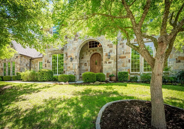 Photo 2 of Mansion for sale at 5412 Oakfield Dr, Mc Kinney, TX 75071 | MLS# 21241925 | Listing updated on 2026-10-05