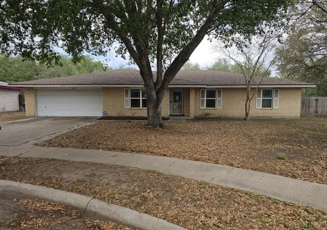 Homes for sale in Beeville, TX | 1413 Las Palmas Cir, Beeville, TX 78102 | MLS# 21243280